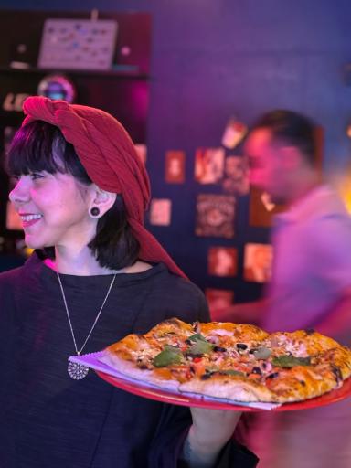 عکس کافه رستوران لئو