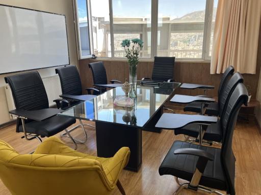 عکس دکتر حامد معززی ذهن کلینیک