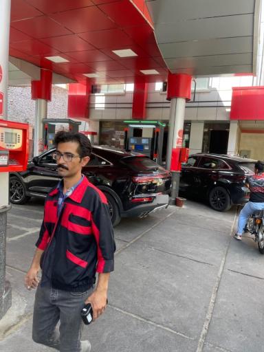 عکس پمپ بنزین