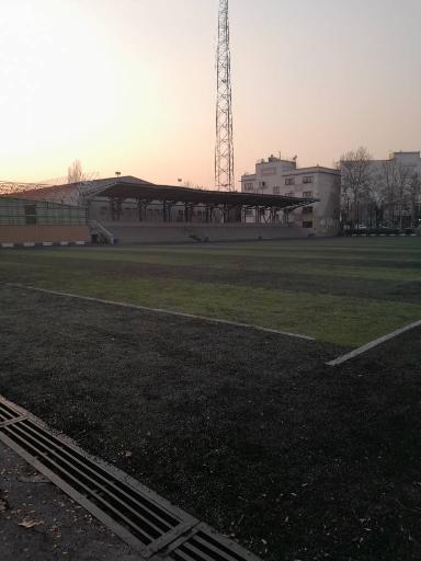 عکس زمین فوتبال چمن مصنوعی فدک