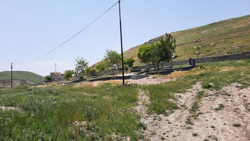 عکس آرامستان ویلا دره