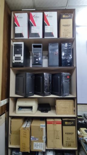 عکس دی سیستم