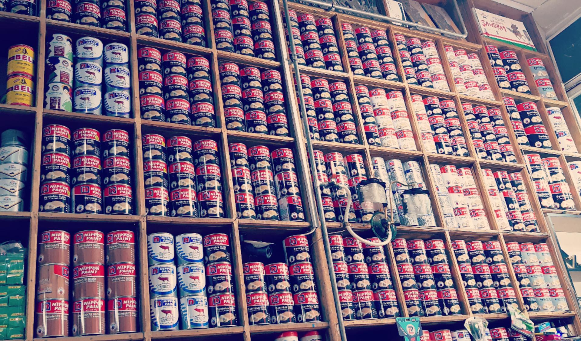 عکس رنگ و ابزار ثالث