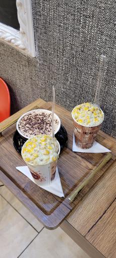 عکس کافه بستنی ویتامینه