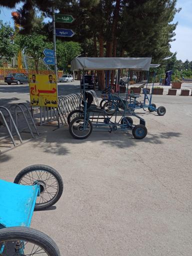 عکس ایستگاه دوچرخه سواری در بوستان جنگلی غدیر