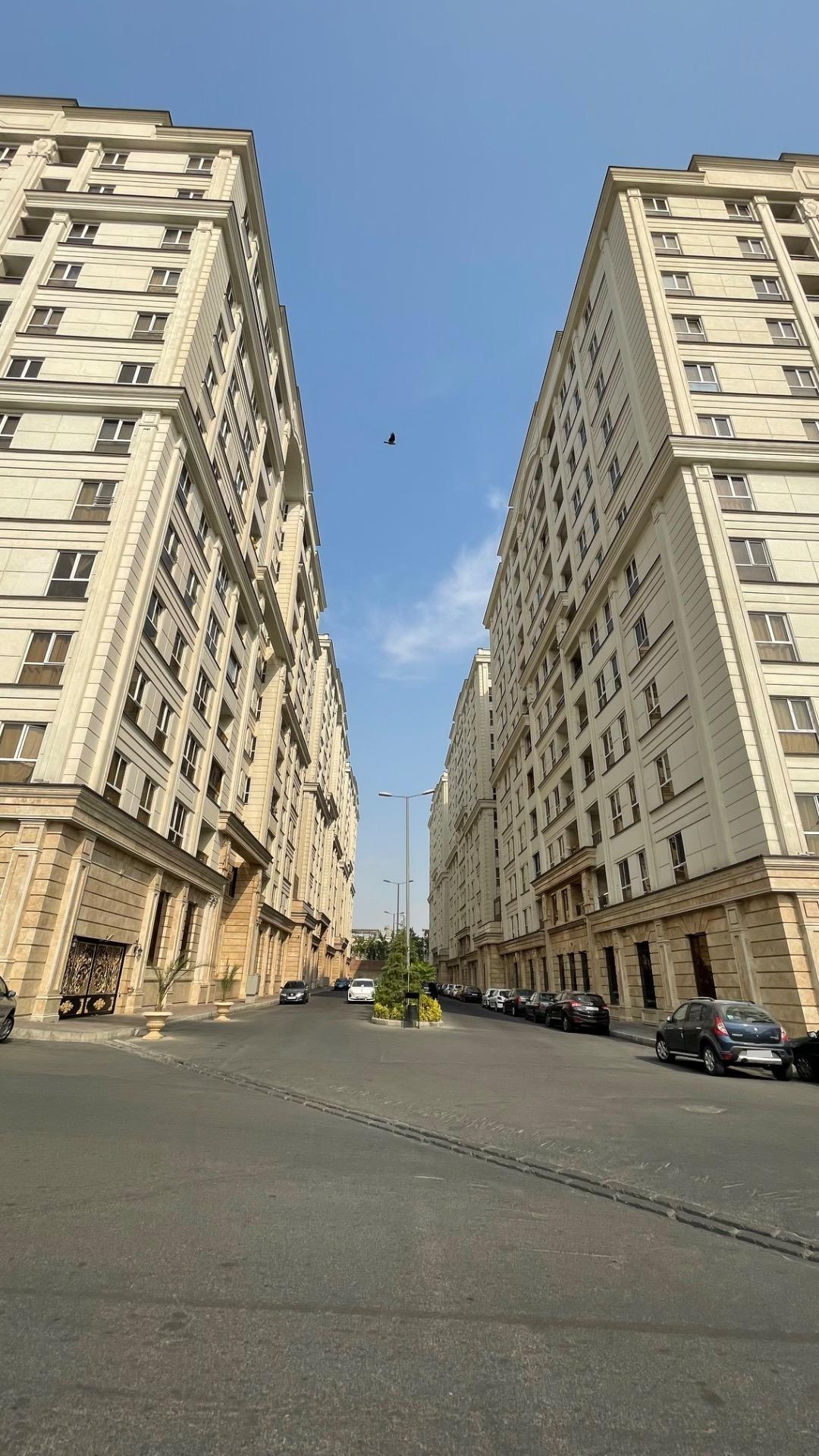 عکس دفتر فروش رونیکا پالاس مژده
