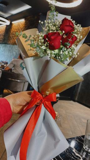 عکس گل فروشی نفس خاوران