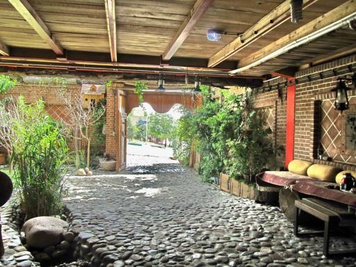 عکس شرکت هنر مهندسی قرن (خانه چوبی)