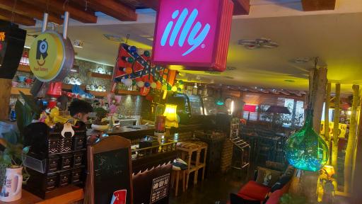 عکس کافه کیوسک