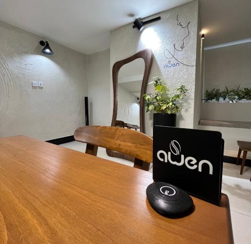 عکس کافه آوِن