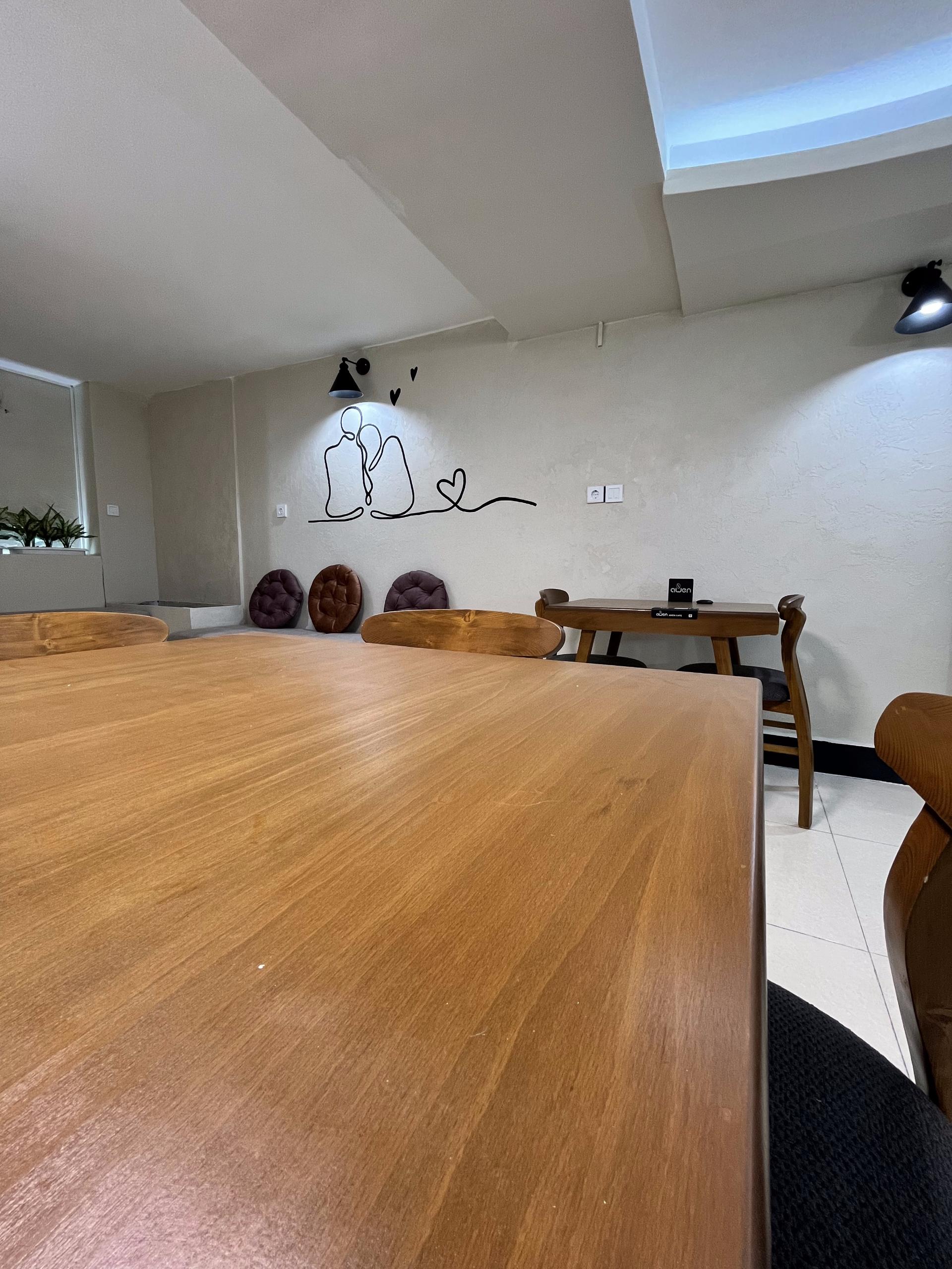 عکس کافه آوِن