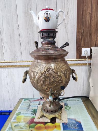 عکس صبحانه سرای دیوار بلند 