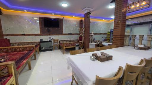 عکس قهوه خانه سنتی آقا رضا