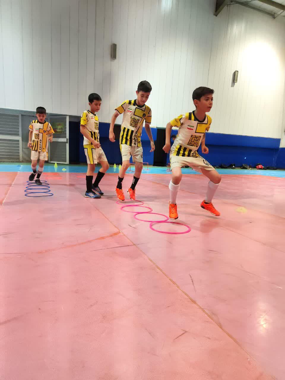 عکس باشگاه فرهنگی ورزشی اطلس