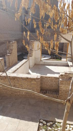 عکس پاتوق باغ حسن خان 