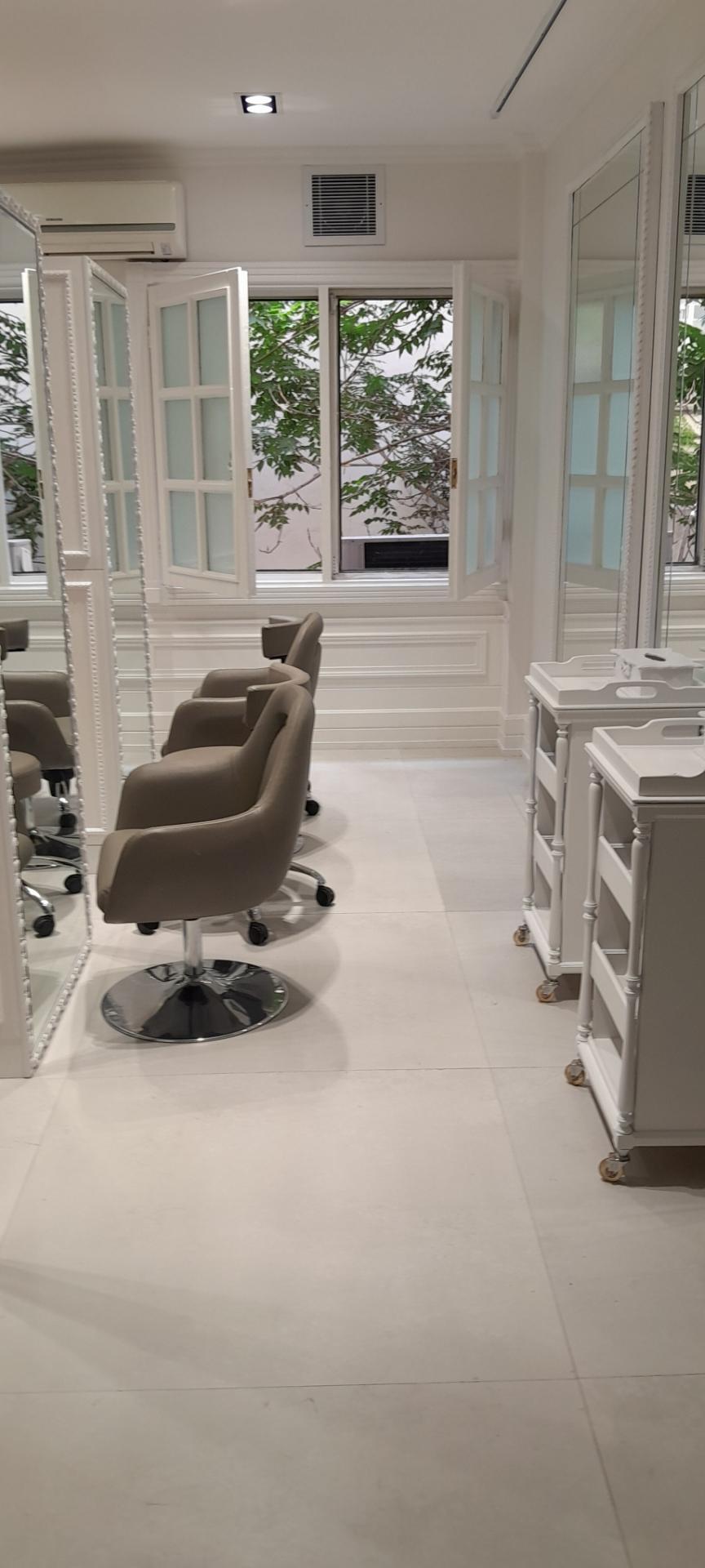 عکس سالن زیبایی مهتاب حنیفی