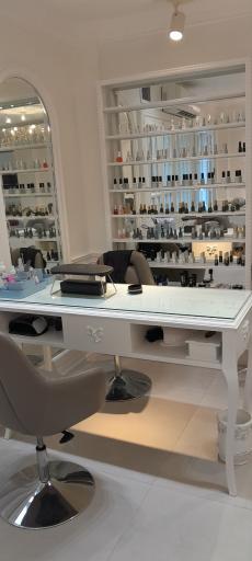 عکس سالن زیبایی مهتاب حنیفی