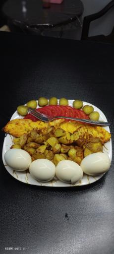 عکس کافه رژیمی داش علی 