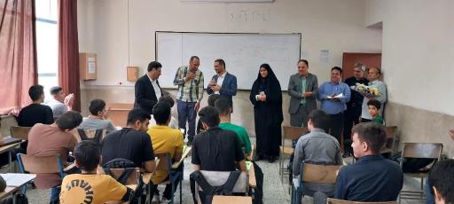 عکس دبیرستان صائب