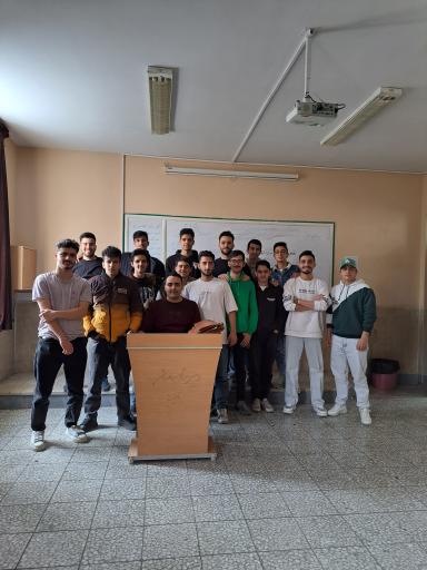 عکس دبیرستان صائب