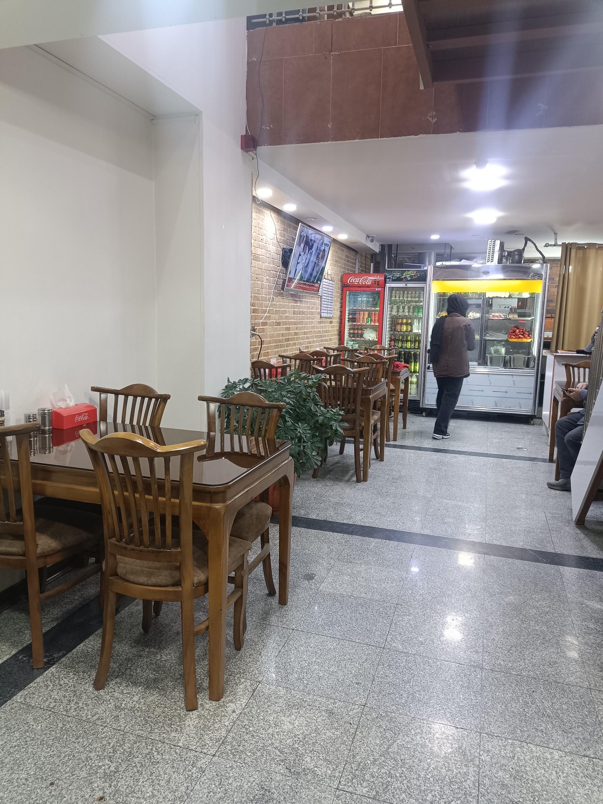 عکس کباب سرای عمو رضا 