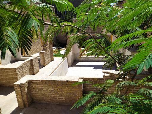 عکس پاتوق باغ حسن خان 