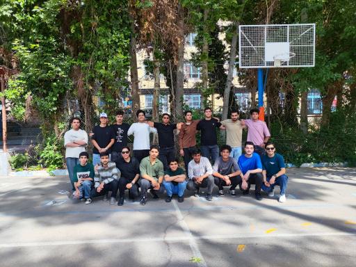 عکس دبیرستان صائب