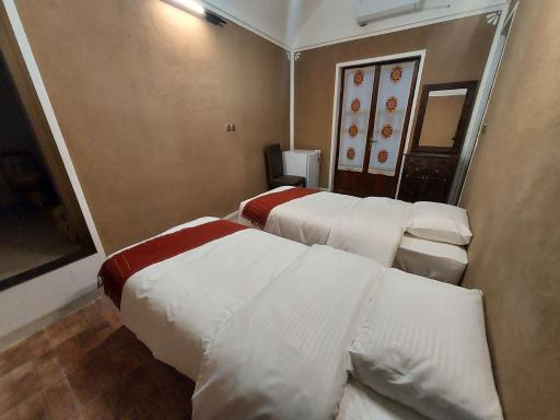 عکس هتل عمارت آذربایجان کهن