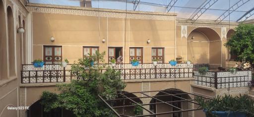 عکس هتل عمارت آذربایجان کهن