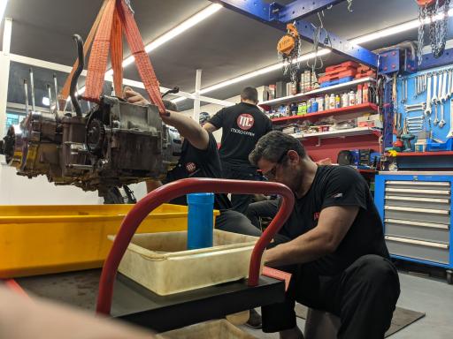 عکس موتو سنتر