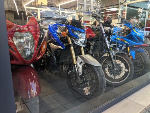 عکس موتو سنتر