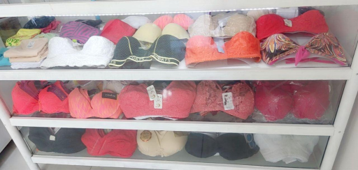 عکس لوازم آرایشی و بهداشتی رویایی