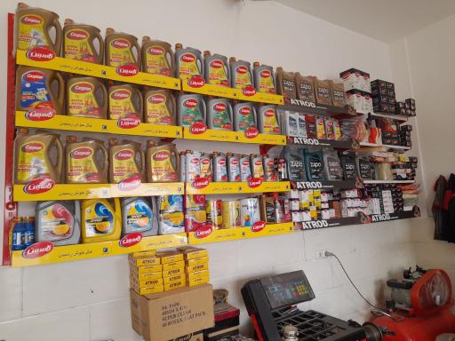 عکس تعویض روغن و آپاراتی میلاد