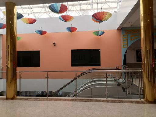 عکس مجتمع تجاری تفریحی جم