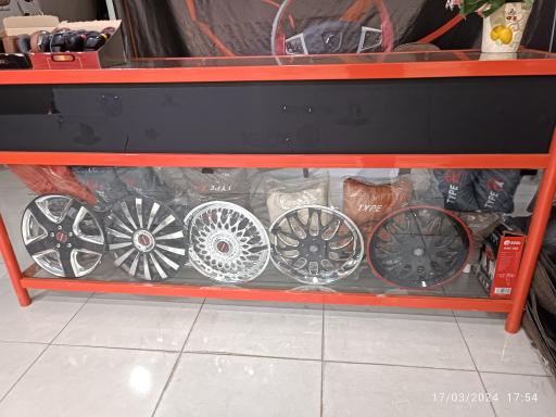 عکس اسپرت کار بروجرد