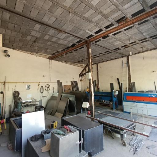 عکس آهن آلات و برشکاری شاقی