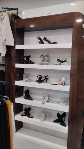 عکس پوشاک زنانه رز تی تی