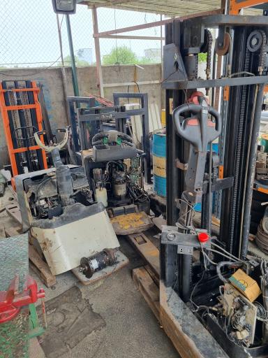 عکس تعمیرگاه لیفتراک حبیبی