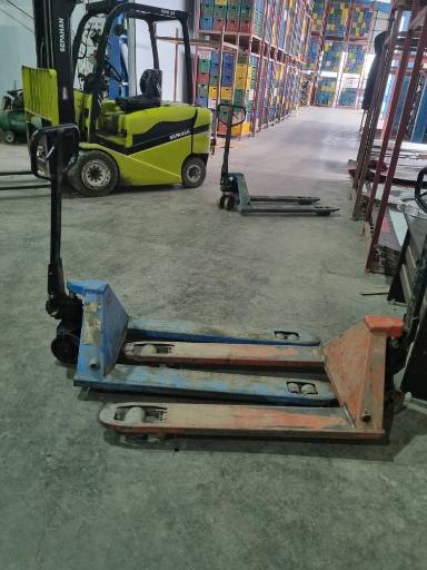 عکس تعمیرگاه لیفتراک حبیبی