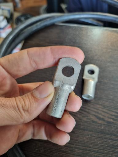 عکس تعمیرگاه لیفتراک حبیبی