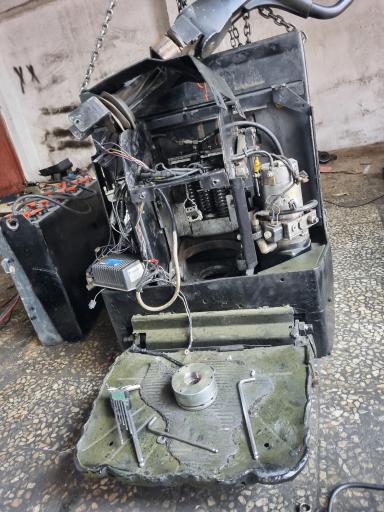 عکس تعمیرگاه لیفتراک حبیبی