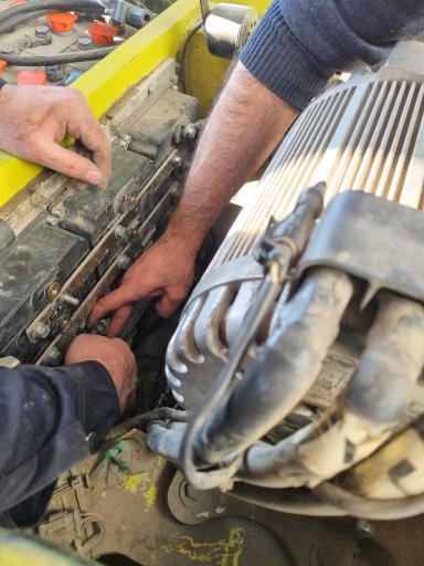 عکس تعمیرگاه لیفتراک حبیبی