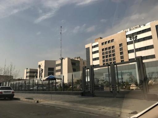 عکس کارخانه تولید قطعات خودرو کروز