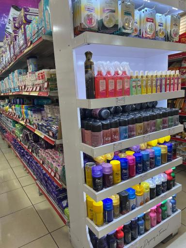 عکس فروشگاه تخفیفی بازار