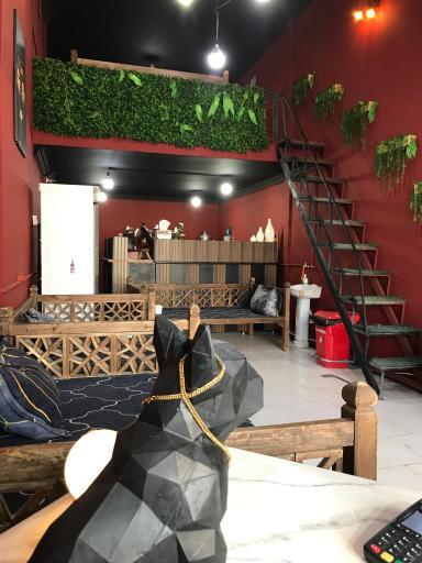 عکس کافه و صبحانه پویا