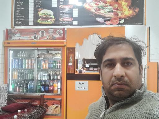 عکس پیتزا و ساندویچ خان دایی