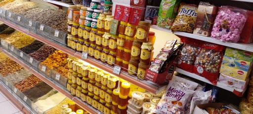 عکس عسل و آجیل فروغی زاده