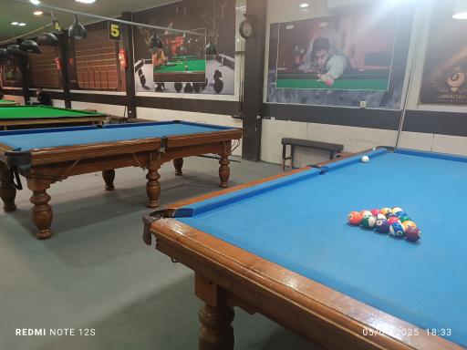 عکس باشگاه بیلیارد شاهین