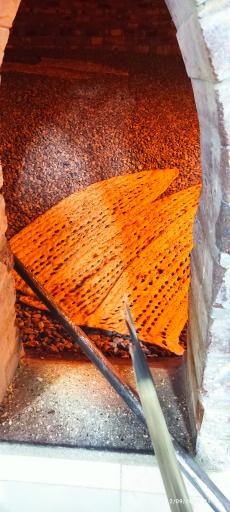 عکس نانوایی سنگک سنتی بجستان 