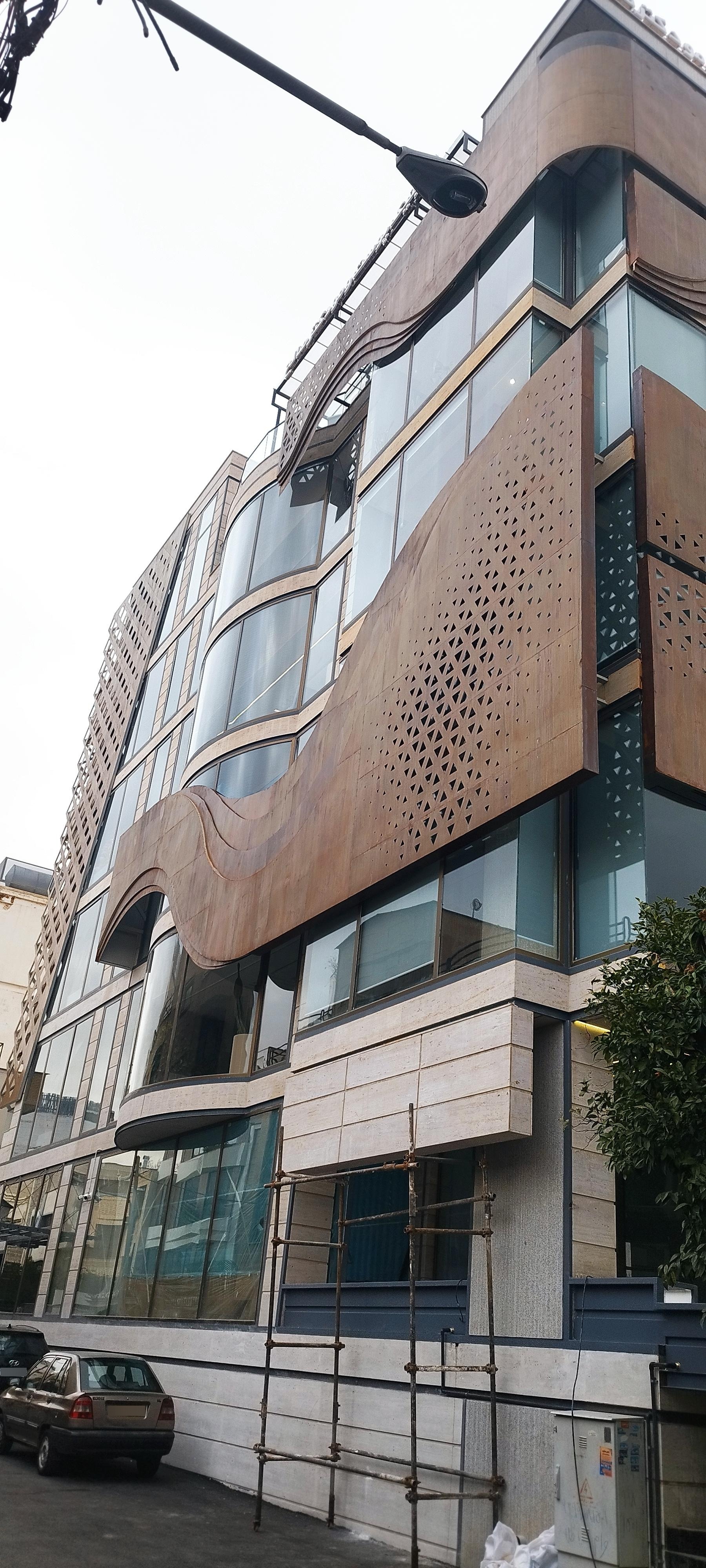 عکس کلینیک پوست مو و زیبایی دکتر صالح